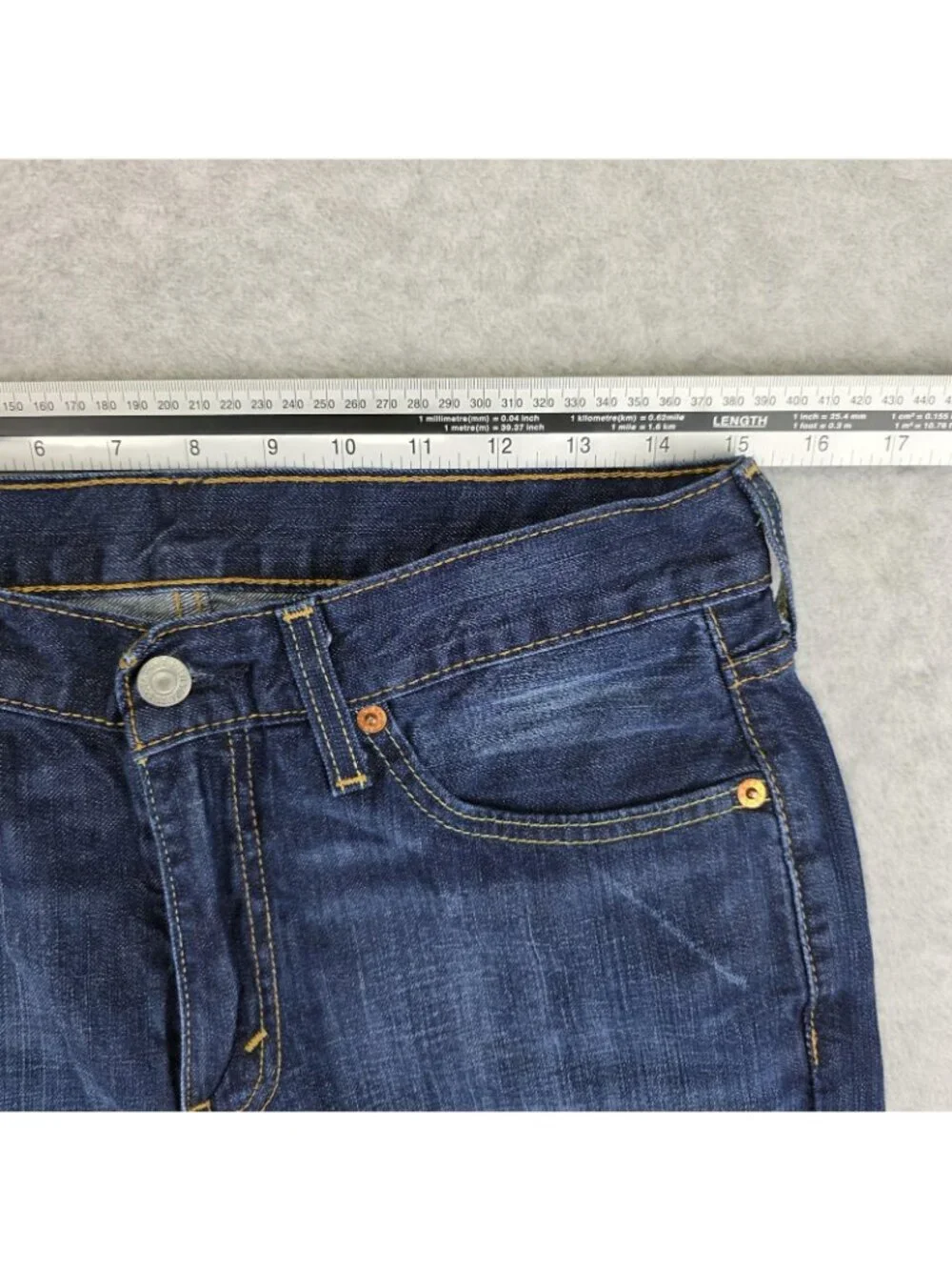 Levi's 514 Jeans Mens 30x32 Straight Blue Medium Wash Denim Regular Fit
